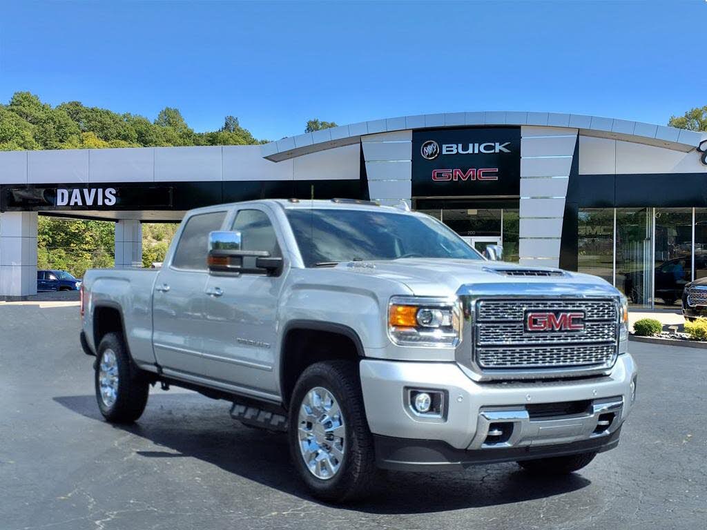 2019 GMC Sierra 2500HD Denali Crew Cab 4WD