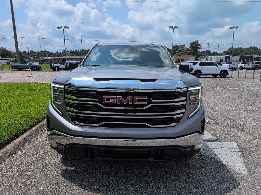 2024 GMC Sierra 1500 SLT Crew Cab 4WD
