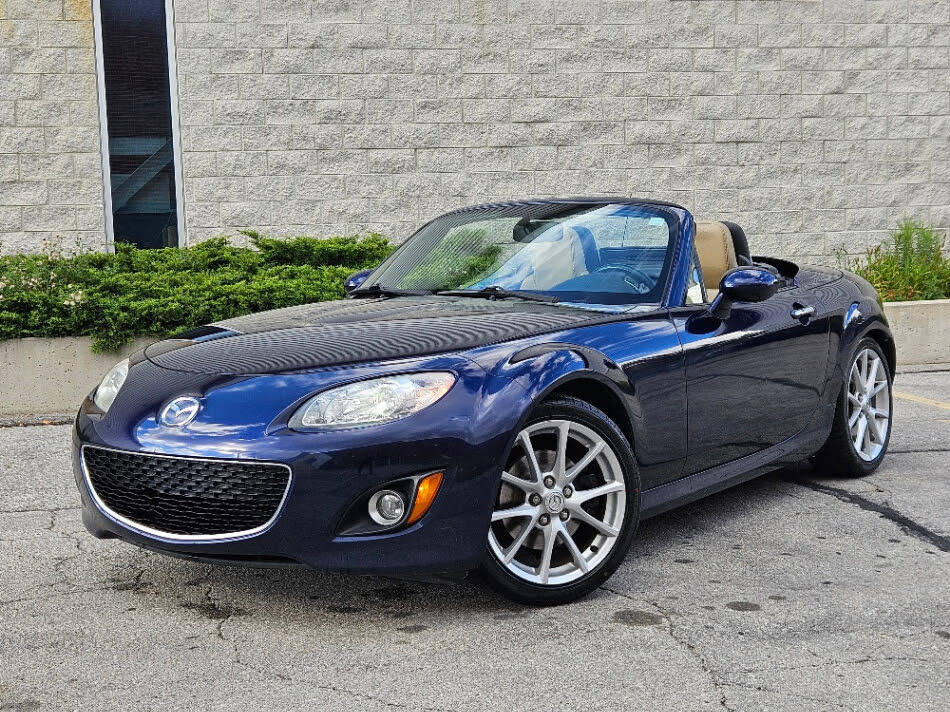 2010 Mazda MX-5 GT with Power Hardtop RWD