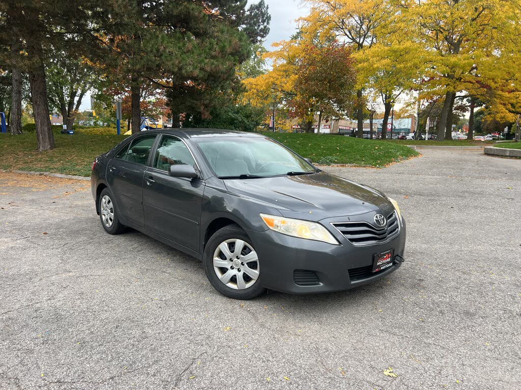 2011 Toyota Camry LE