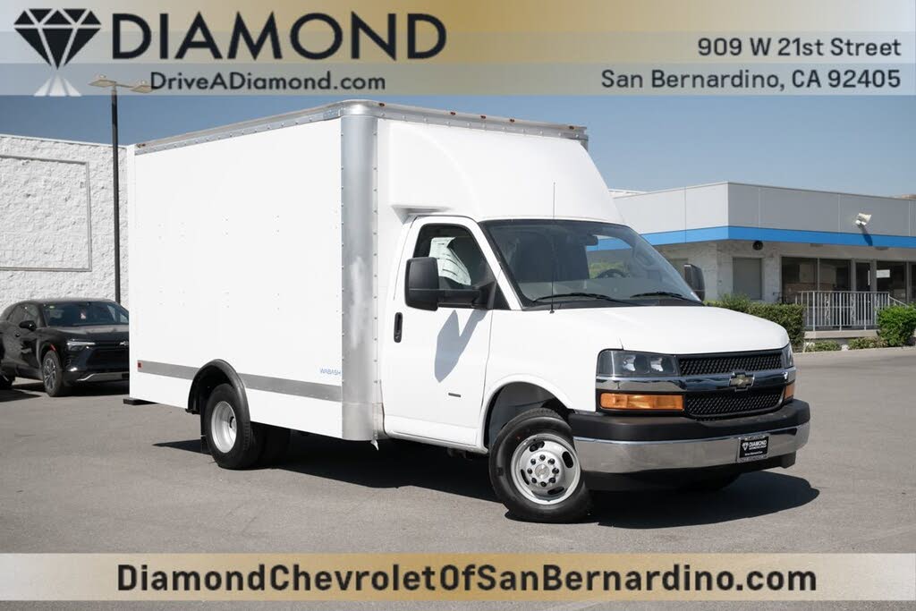2024 Chevrolet Express Chassis 3500 Cutaway 139