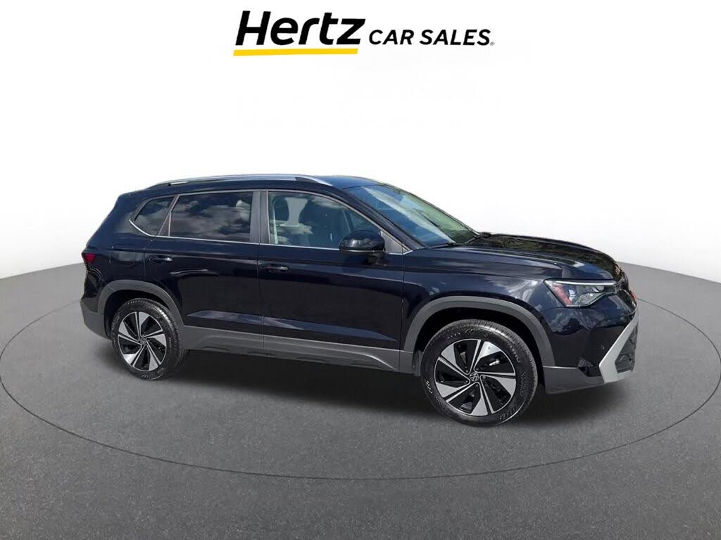 2025 Volkswagen Taos SE 4Motion