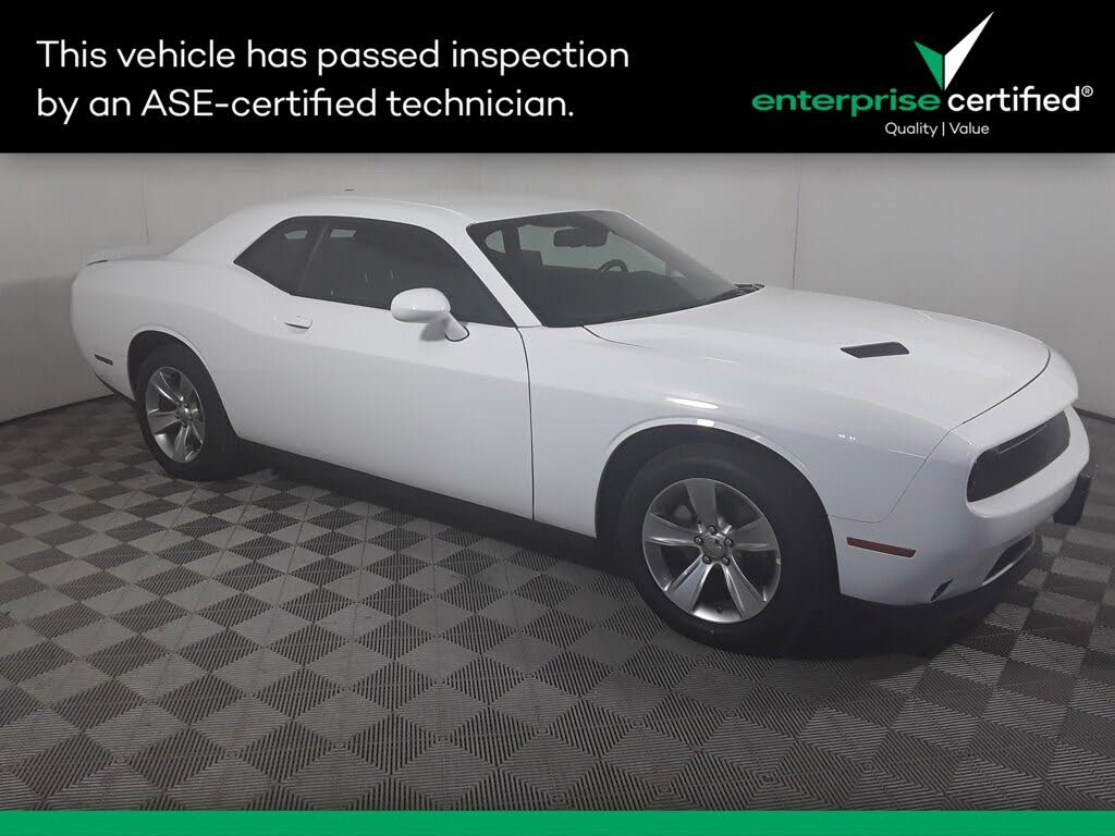 2022 Dodge Challenger SXT RWD