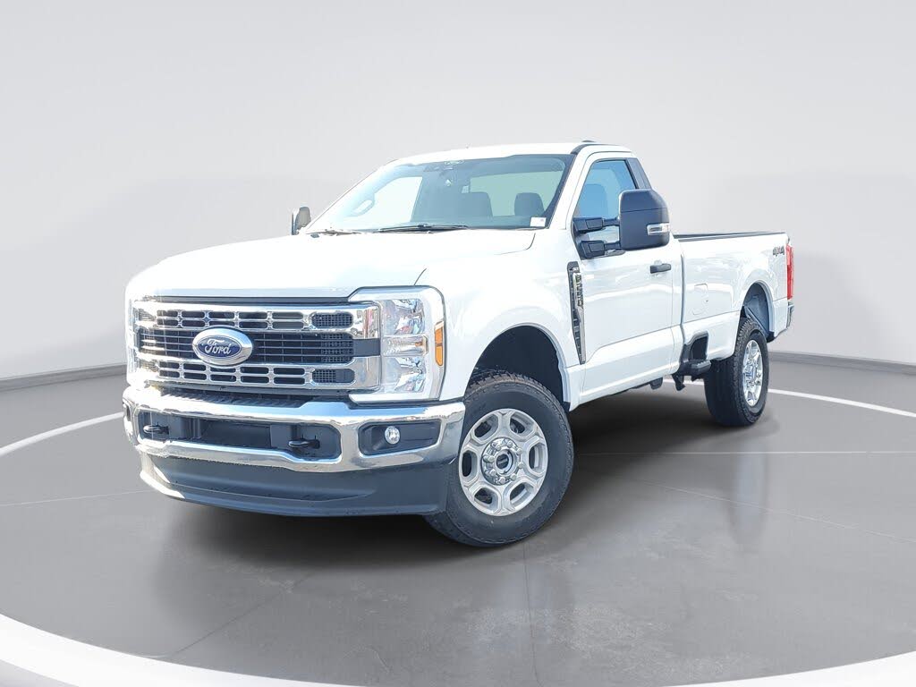 2025 Ford F-250 Super Duty XLT Regular Cab LB 4WD