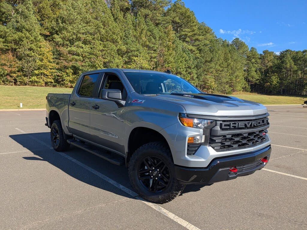 2026 Chevrolet Silverado 1500 Custom Trail Boss Crew Cab 4WD