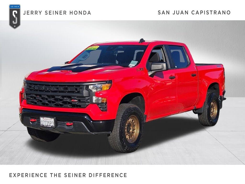 2023 Chevrolet Silverado 1500 Custom Trail Boss Crew Cab 4WD