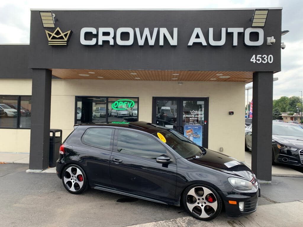 2010 Volkswagen Golf GTI 2.0T 2-Door FWD