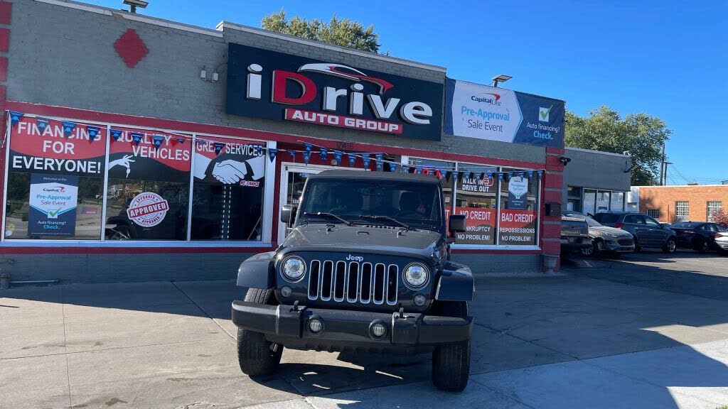 2017 Jeep Wrangler Unlimited Sahara 4WD