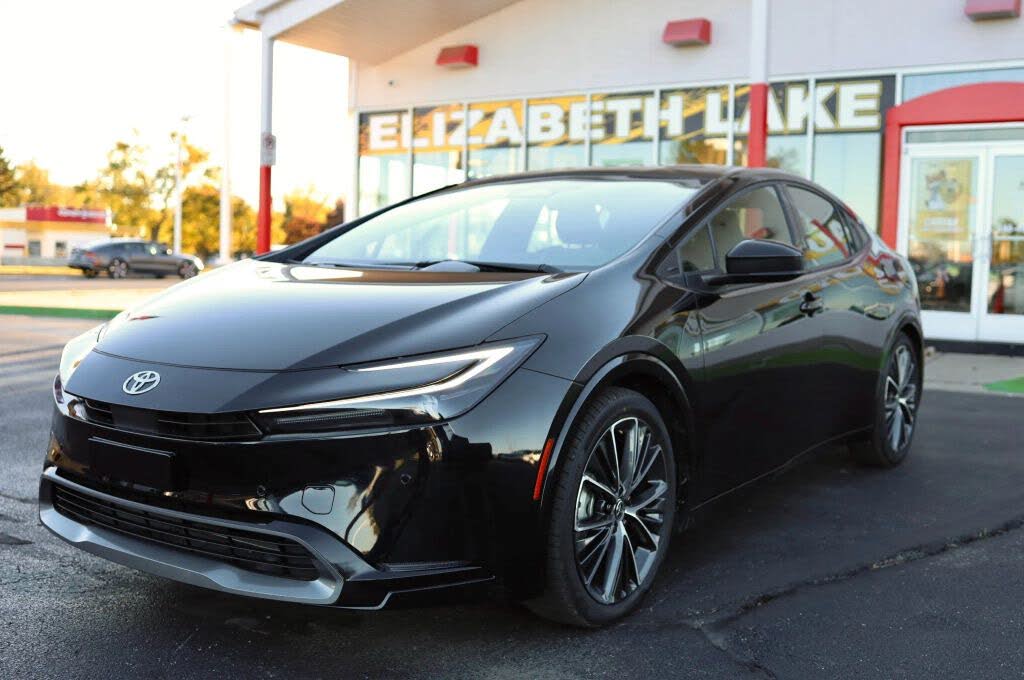 2024 Toyota Prius XLE FWD