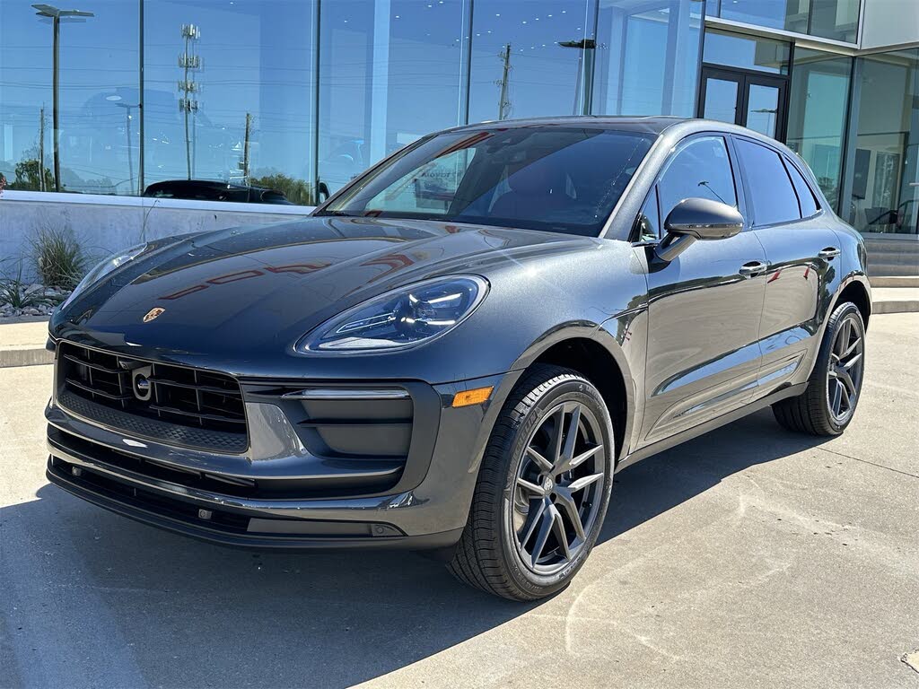 2026 Porsche Macan T AWD