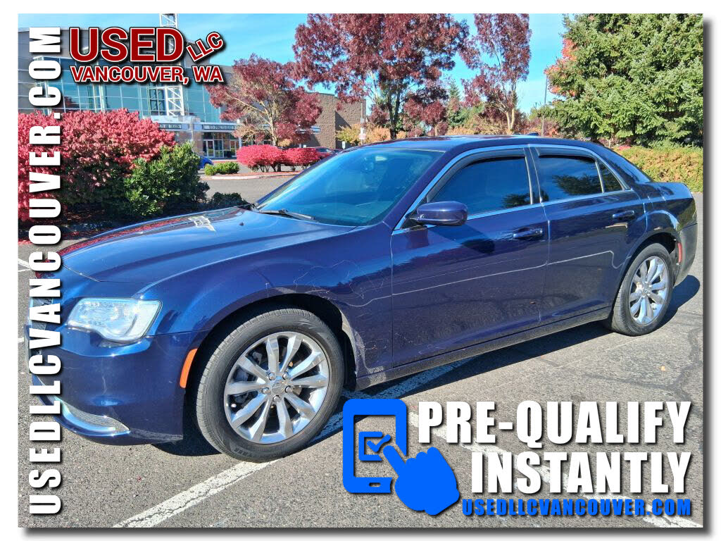 2017 Chrysler 300 Limited AWD