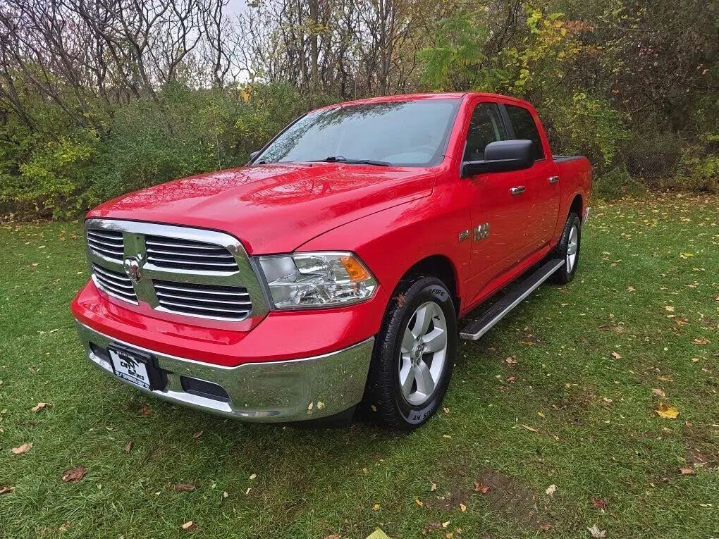 2017 RAM 1500 SLT Crew Cab 4WD