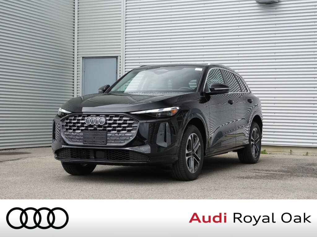 2025 Audi Q5 quattro Premium 40 TFSI