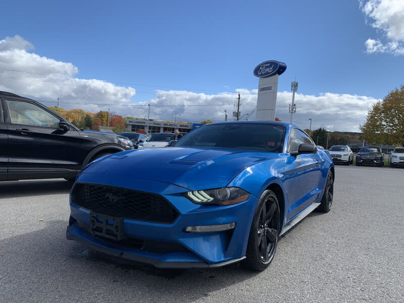 Ford Mustang EcoBoost Premium Coupe RWD 2021