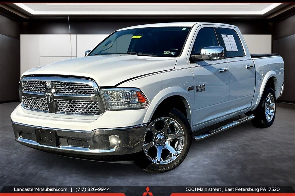 2017 RAM 1500 Laramie Crew Cab 4WD
