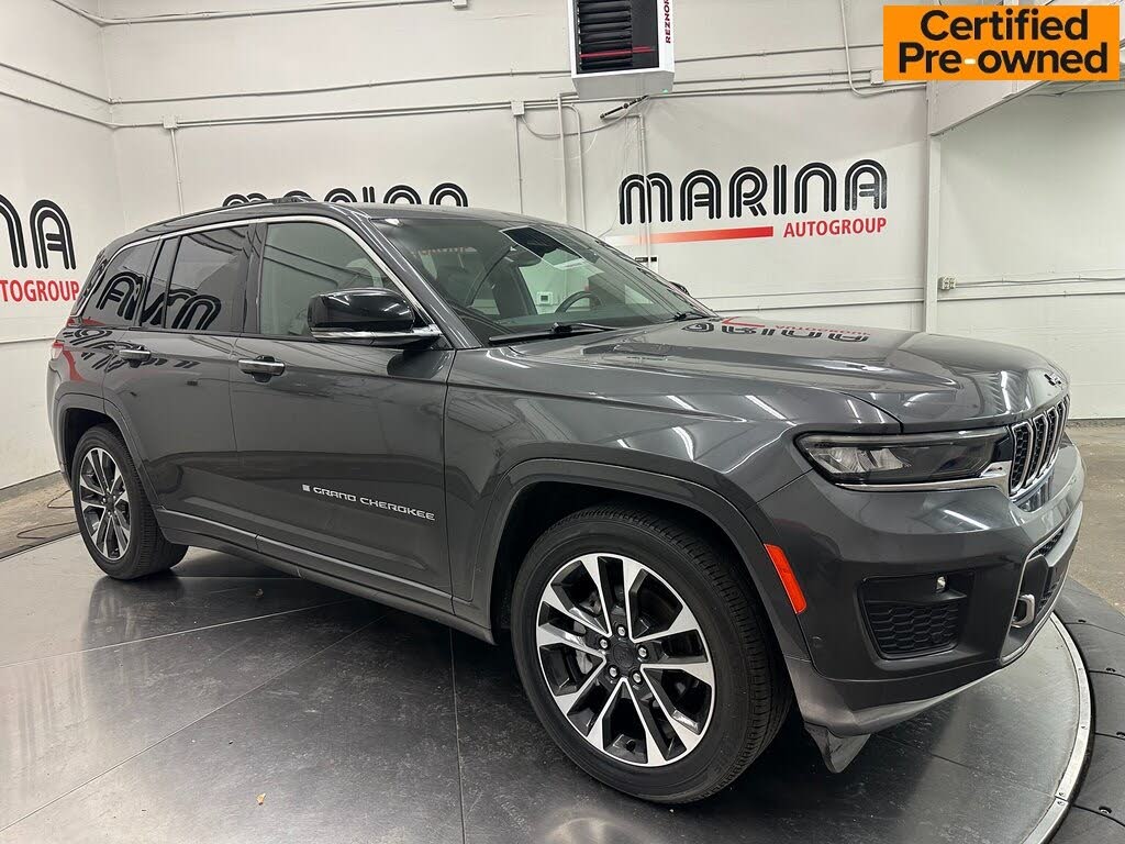 2022 Jeep Grand Cherokee Overland 4WD