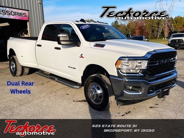 2024 RAM 3500 Big Horn Crew Cab LB DRW 4WD