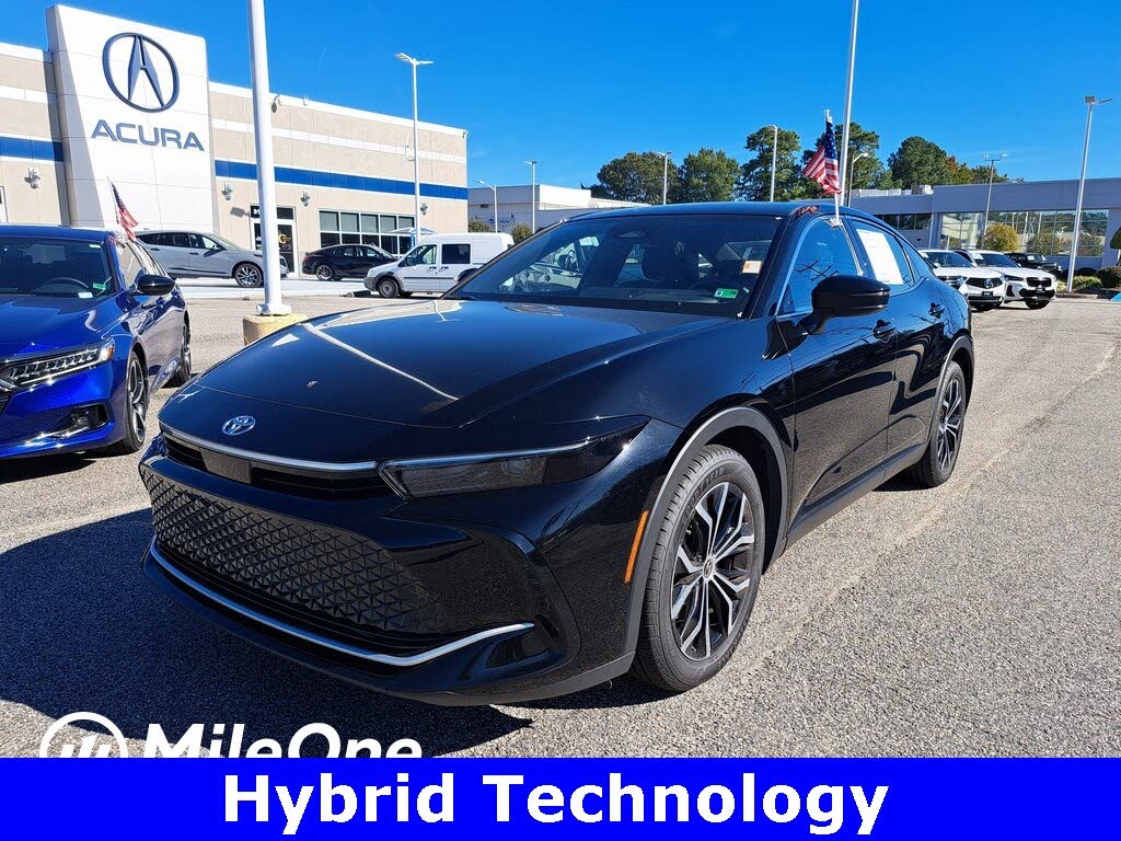 2023 Toyota Crown XLE AWD