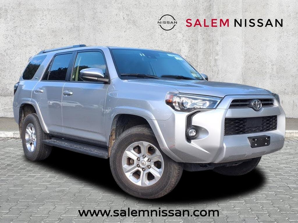 2024 Toyota 4Runner SR5 4WD