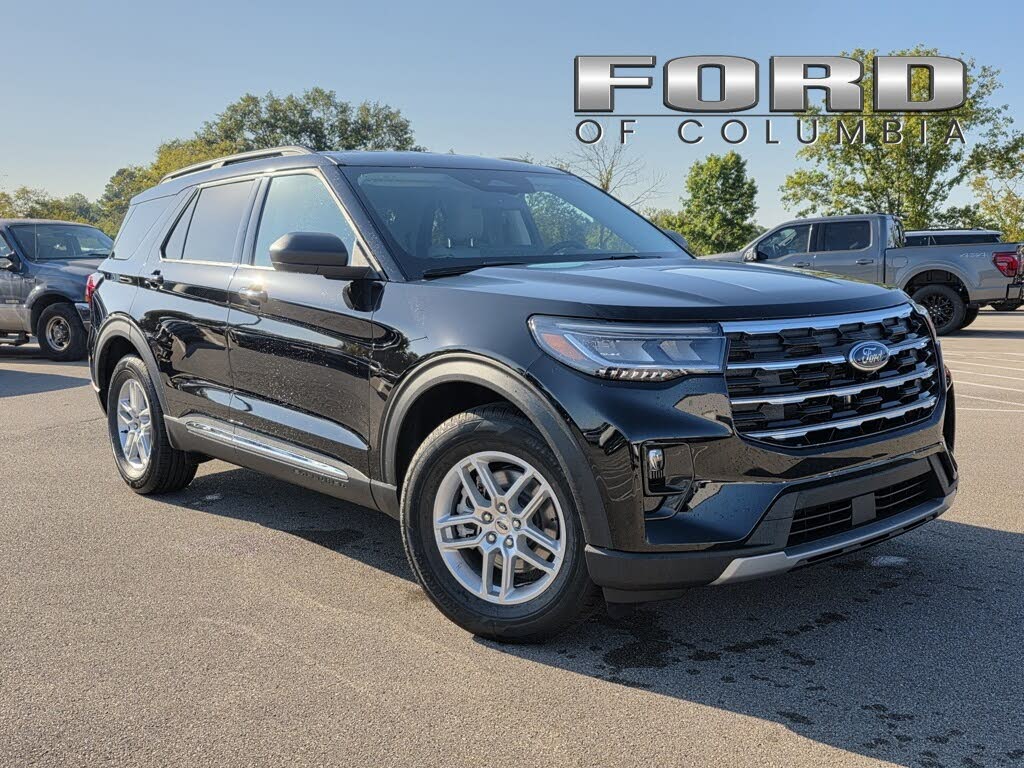 2025 Ford Explorer Active RWD