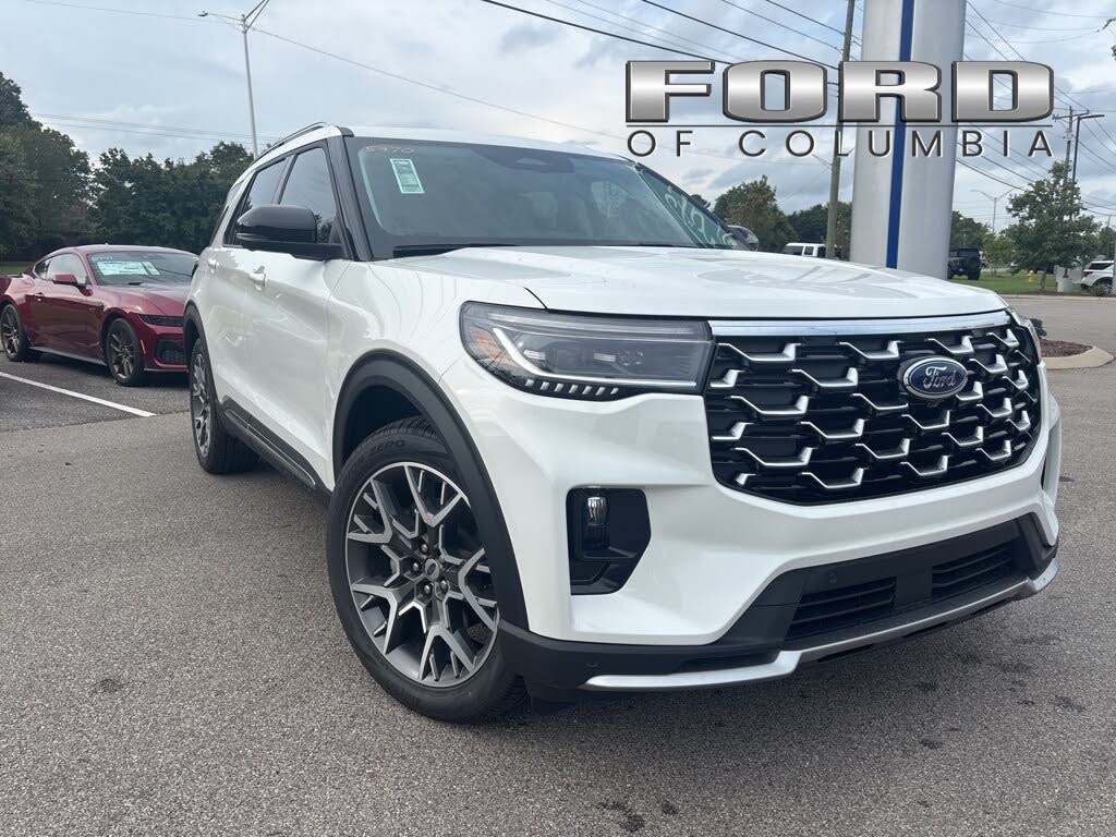 2025 Ford Explorer Platinum RWD