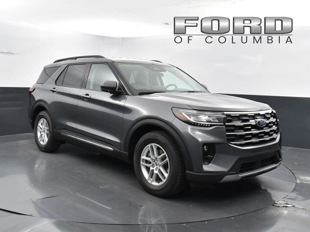 2025 Ford Explorer Active RWD