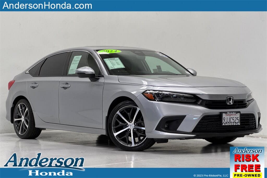 2024 Honda Civic Touring FWD