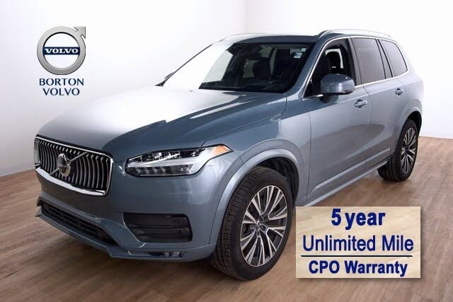 2022 Volvo XC90 T6 Momentum 7-Passenger AWD