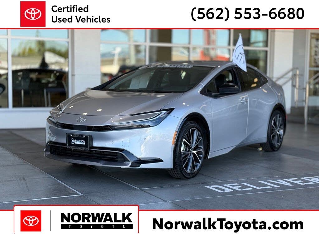 2025 Toyota Prius XLE FWD