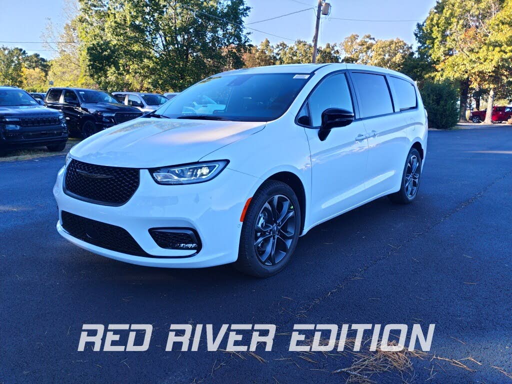 2026 Chrysler Pacifica Select FWD