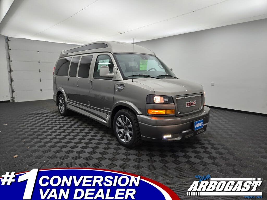 2025 GMC Savana Cargo 2500 RWD