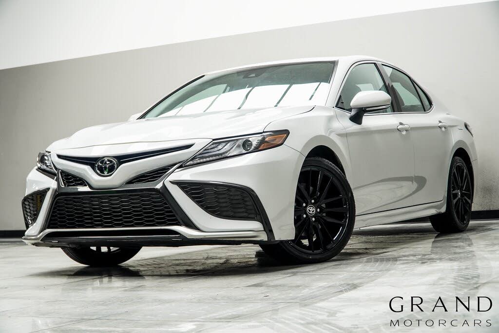 2024 Toyota Camry XSE FWD