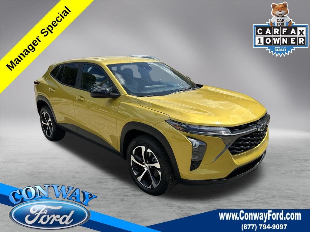 2025 Chevrolet Trax RS with 1RS FWD