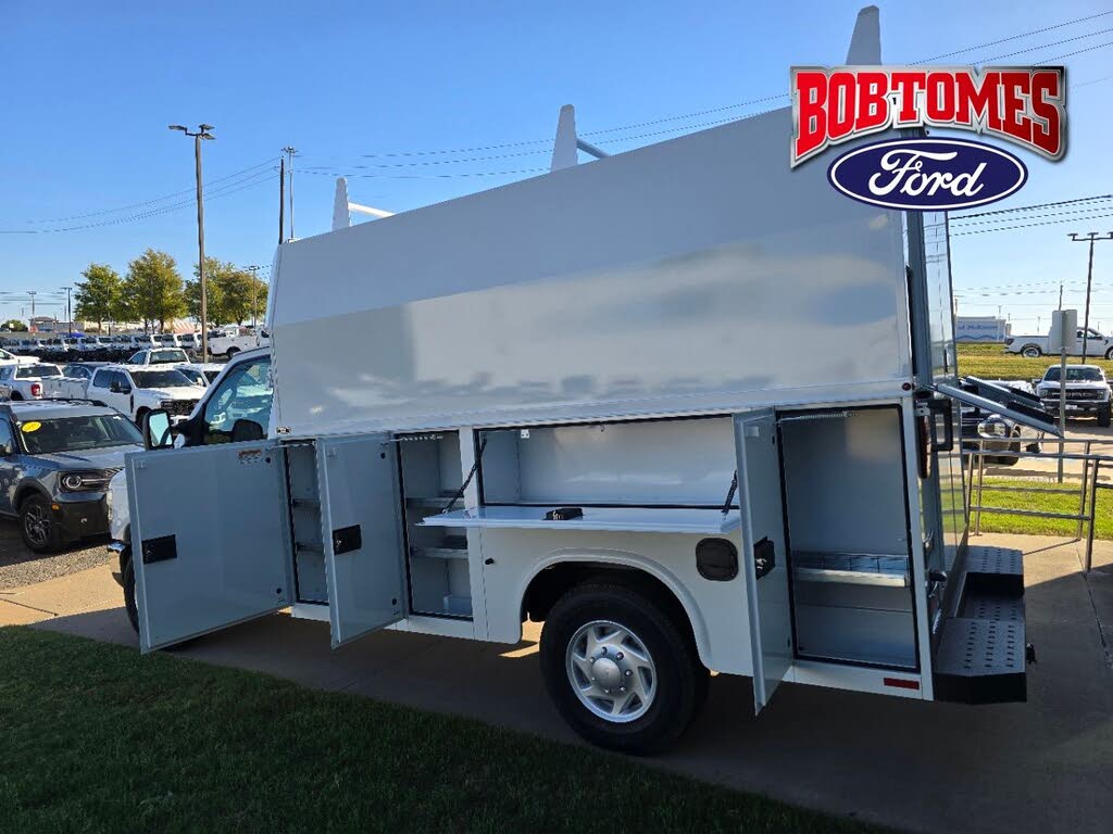 2026 Ford E-Series Chassis E-350 SD Cutaway 138 RWD