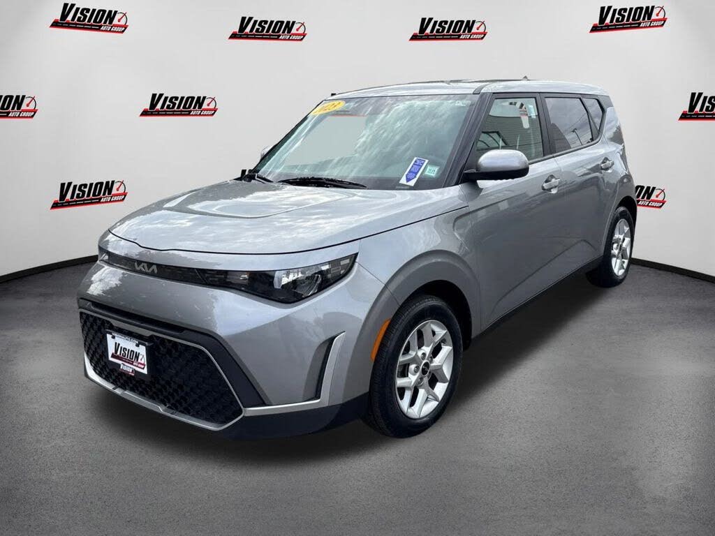 2023 Kia Soul LX FWD
