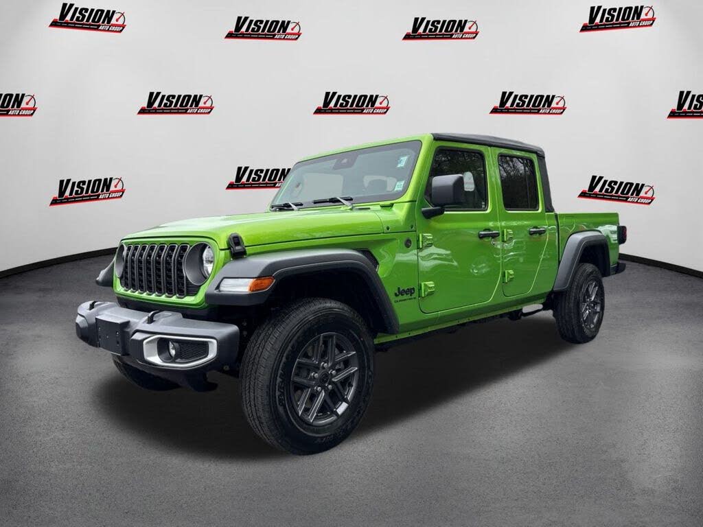 2025 Jeep Gladiator Sport S Crew Cab 4WD