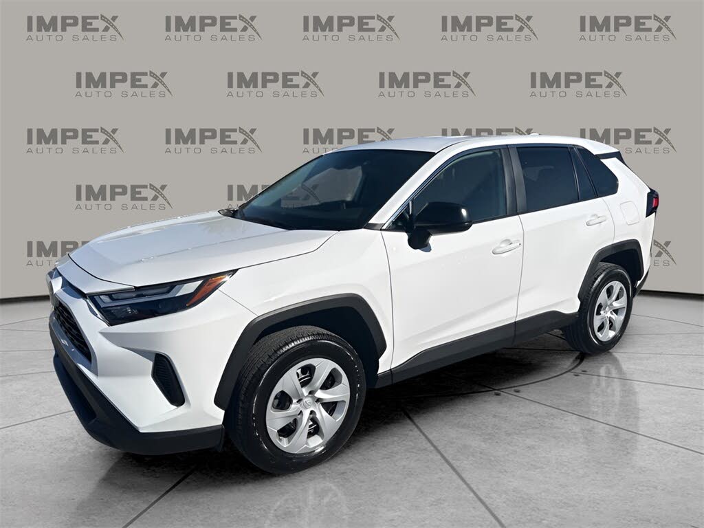 2025 Toyota RAV4 LE FWD