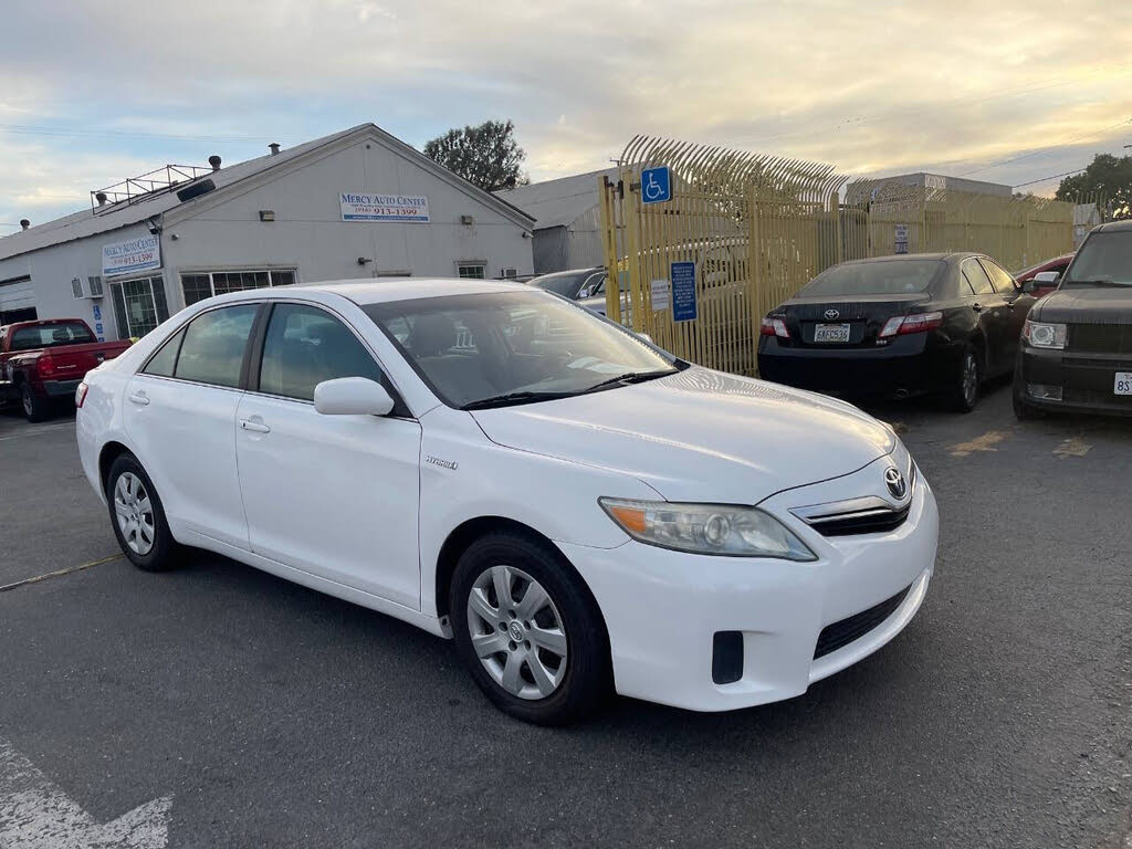 2011 Toyota Camry Hybrid FWD