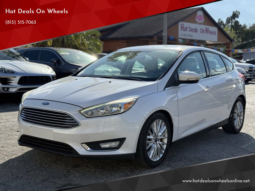 2015 Ford Focus Titanium Hatchback