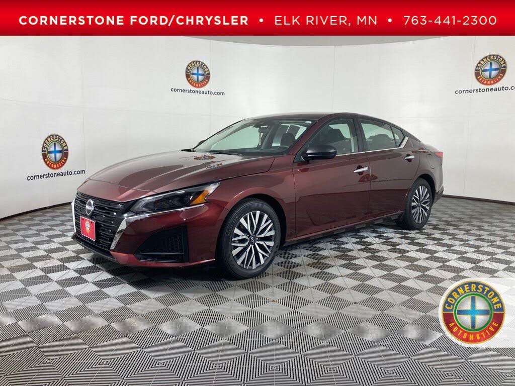 2024 Nissan Altima 2.5 SV FWD