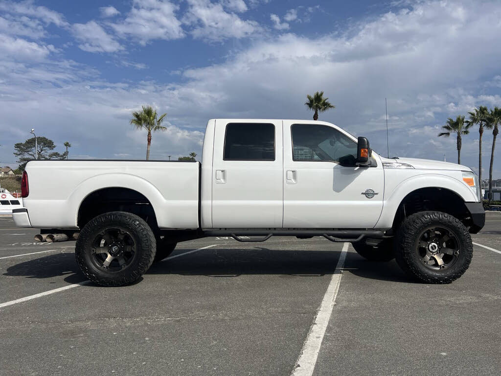 2015 Ford F-250 Super Duty Lariat Crew Cab 4WD