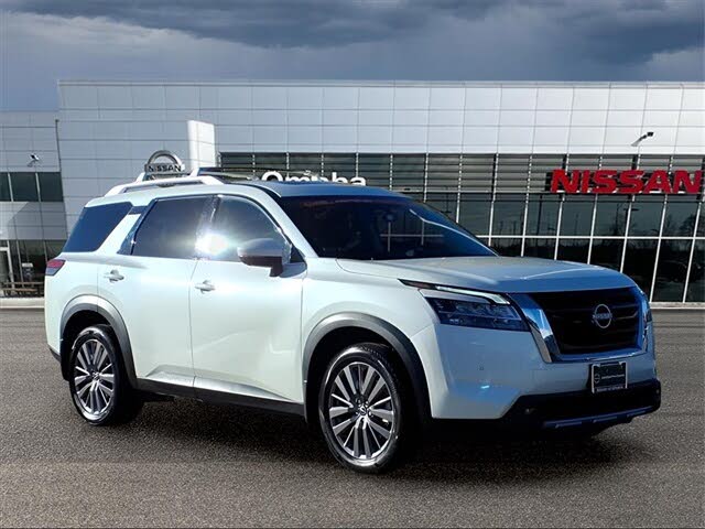 2024 Nissan Pathfinder SL 4WD
