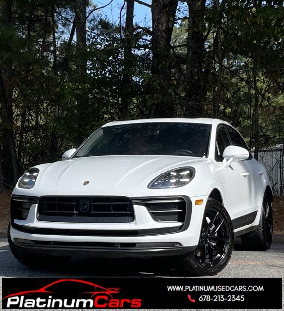 2022 Porsche Macan AWD