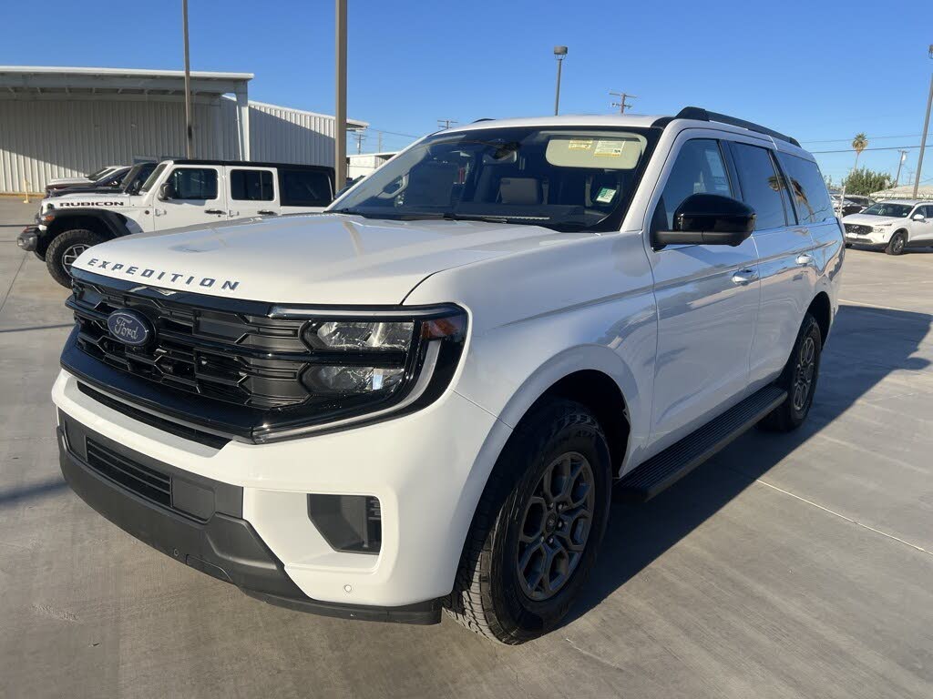 2025 Ford Expedition Active RWD
