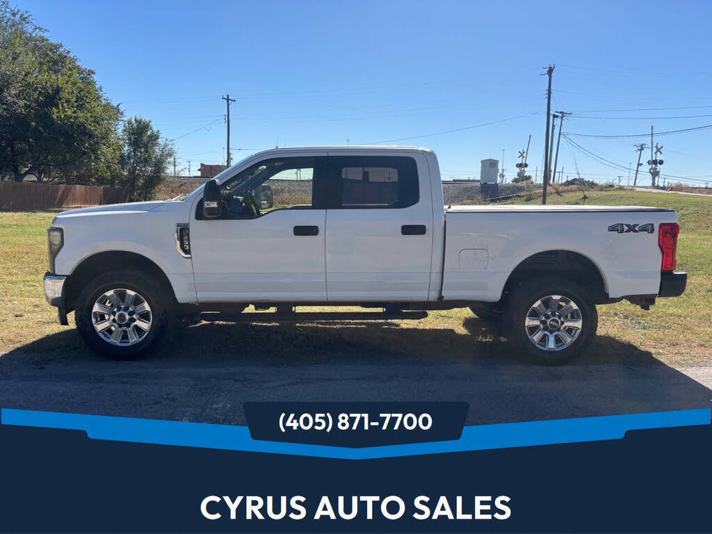 2017 Ford F-250 Super Duty XL Crew Cab 4WD