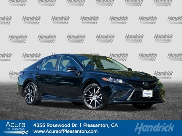 2024 Toyota Camry SE FWD