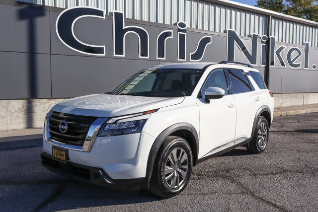 2025 Nissan Pathfinder SV FWD