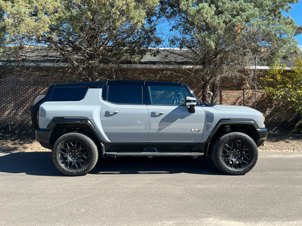 2025 GMC Hummer EV SUV 2X AWD