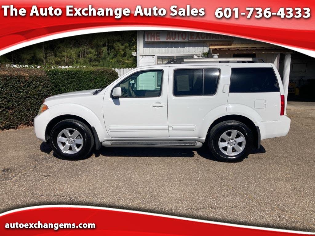 2009 Nissan Pathfinder SE