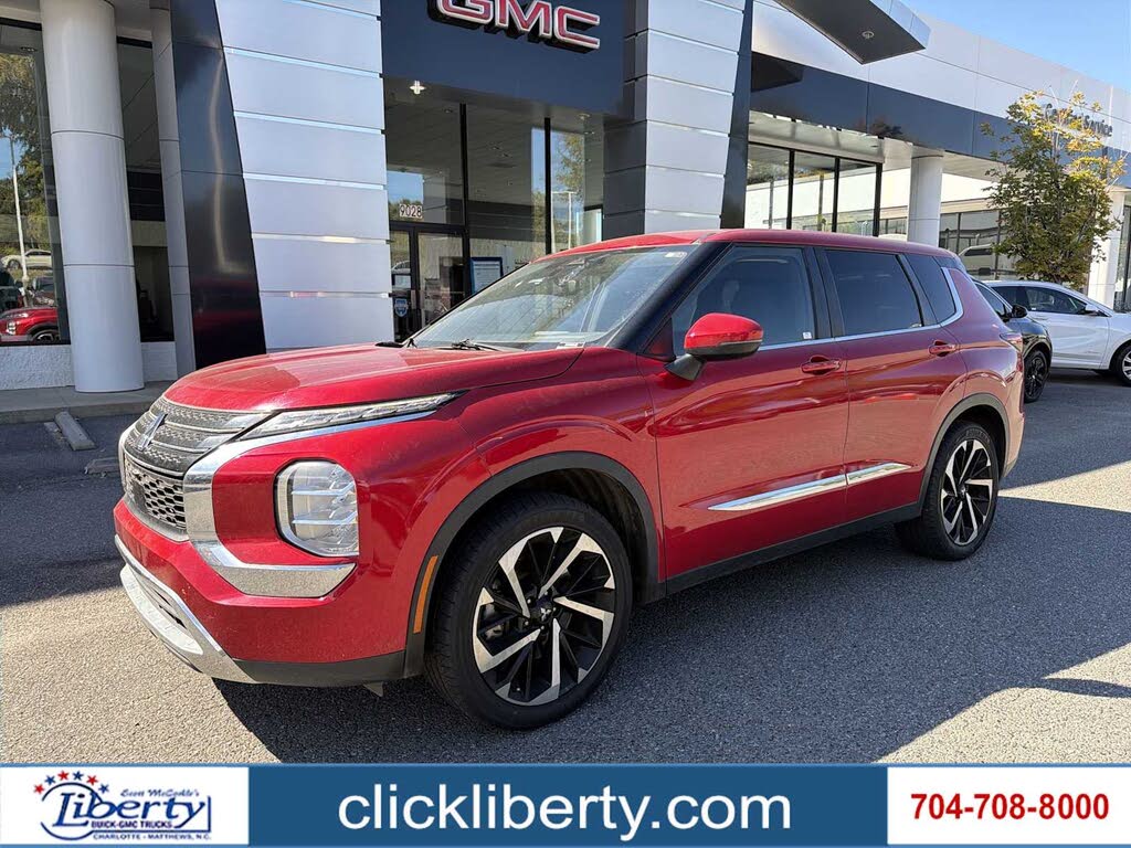 2022 Mitsubishi Outlander ES FWD